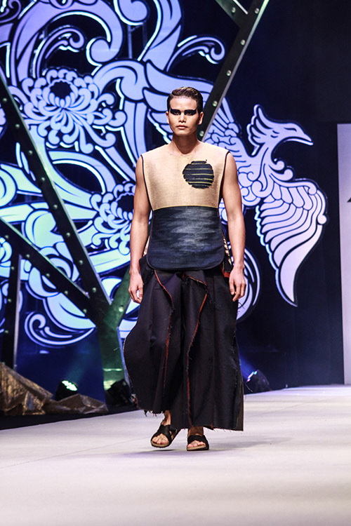Tiến Truyển lên ngôi quán quân Project Runway Vietnam 2015 - 9