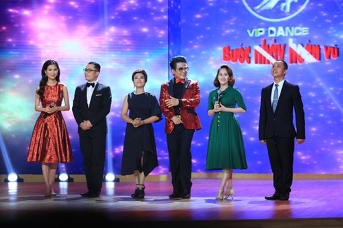 Khánh My, Trang Pháp gây ấn tượng đêm mở màn BNHV 2016 - 1