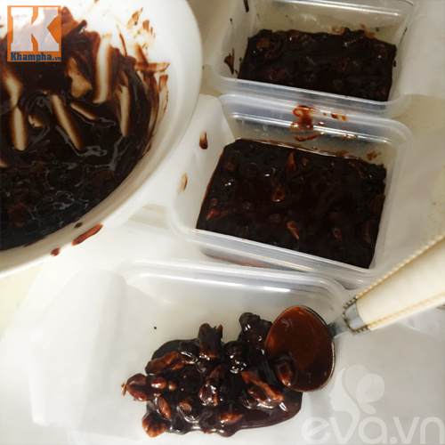 Socola trộn nho khô, hạt óc chó lạ miệng đãi khách - 8