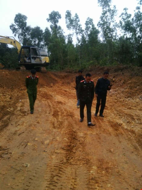 Hàng triệu khối diệp thạch sét bị đào trộm trên quy mô lớn - 1