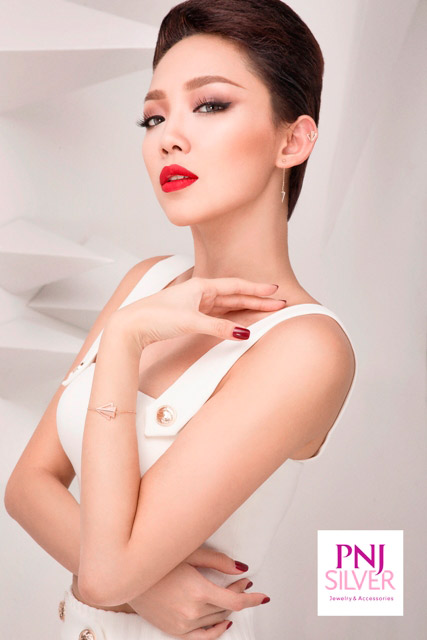 “Bản hit” cá tính cho những ngày đầu năm - 4