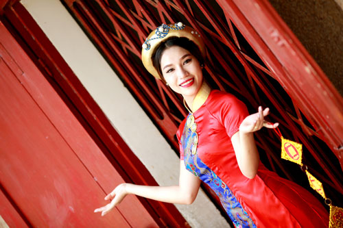 Trương Tâm Nhi nền nã áo dài xuống phố - 10