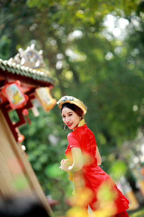 Trương Tâm Nhi nền nã áo dài xuống phố - 8