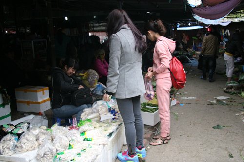 Thực phẩm, rau xanh tăng giá những ngày giáp Tết - 6