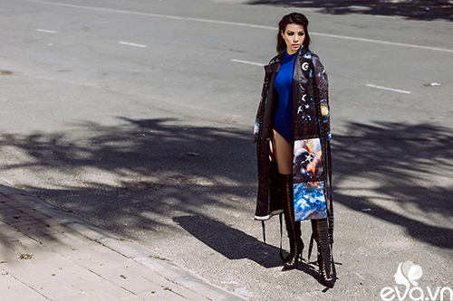 Siêu mẫu Khả Trang khoe dáng trong nắng xuân Sài Gòn - 6