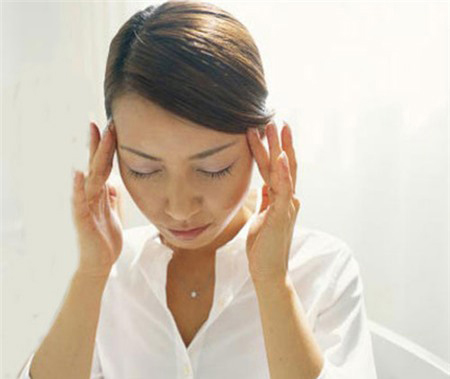 Vỡ Gương Mùng 1 Tết: Ý Nghĩa Tâm Linh và Cách Hóa Giải Vận Xui