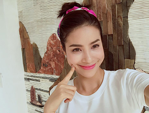 Phạm Hương gây thương nhớ với tóc băng đô xinh xắn - 5