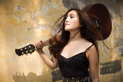 Hồ Bích Ngọc rời showbiz theo chồng định cư Thụy Sĩ - 3