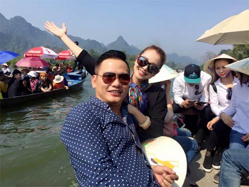 Cường Đôla đùa nghịch cùng Subeo trên bãi biển - 12