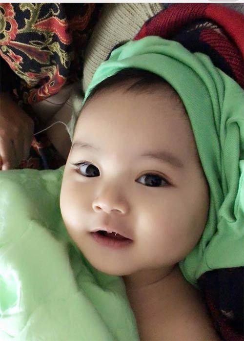 Cường Đôla đùa nghịch cùng Subeo trên bãi biển - 7