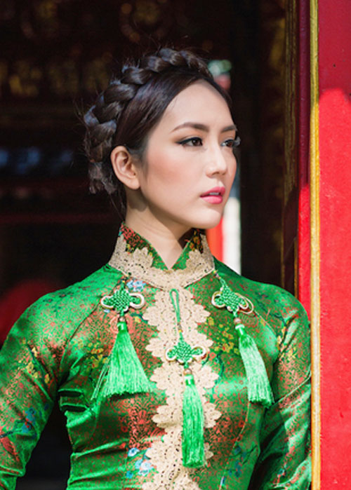 Phạm Hương: Phụ nữ đẹp là người không bỏ quên nhan sắc - 8