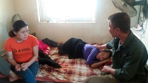 Người mẹ trẻ 2 con tìm đến cái chết sau cuộc điện thoại với chồng - 1