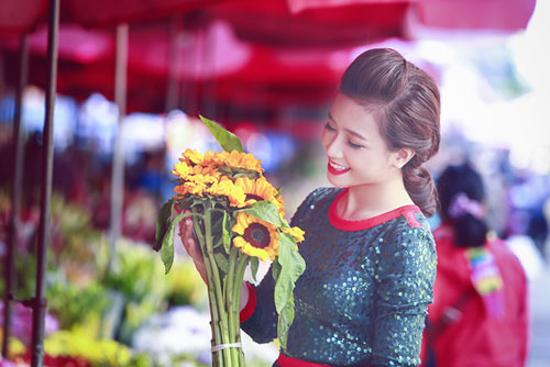 Dương Hoàng Yến, Á khôi Ngọc Thanh nô nức áo dài đón Xuân - 5