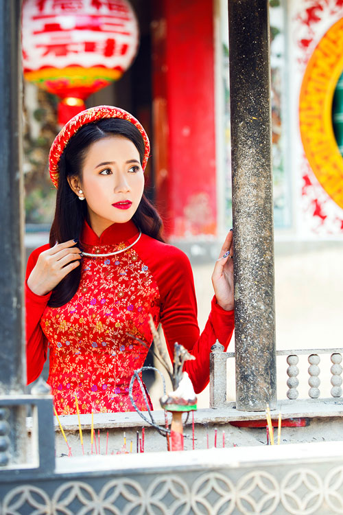 Dương Hoàng Yến, Á khôi Ngọc Thanh nô nức áo dài đón Xuân - 9