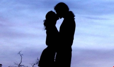 9 căn bệnh lây lan từ nụ hôn - 2