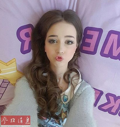Cô gái đẹp như búp bê khiến đàn ông khiếp sợ - 4