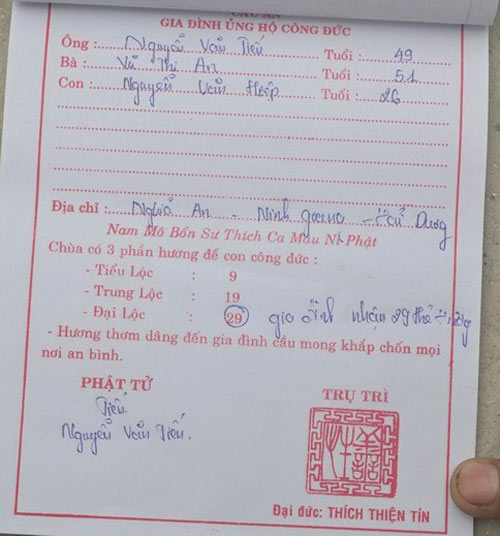 Hành tung bất thường của quot;nhà sưquot; đi bán hương - 8