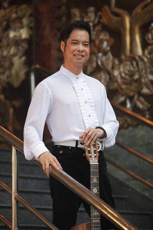 Ngọc Sơn: quot;Tôi yêu tha thiết nhưng không quá giới hạnquot; - 3