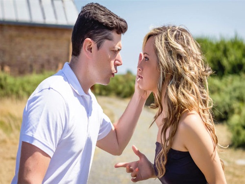 7 cách thoát khỏi người yêu cũ “dai như đỉa” - 1