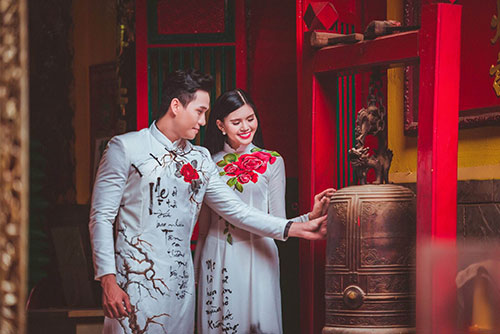 Á hậu Kim Nguyên e ấp áo dài bên Hùng Trần - 6