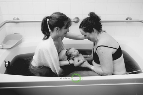 Nghẹn ngào giây phút lâm bồn của mẹ mang thai hộ - 9