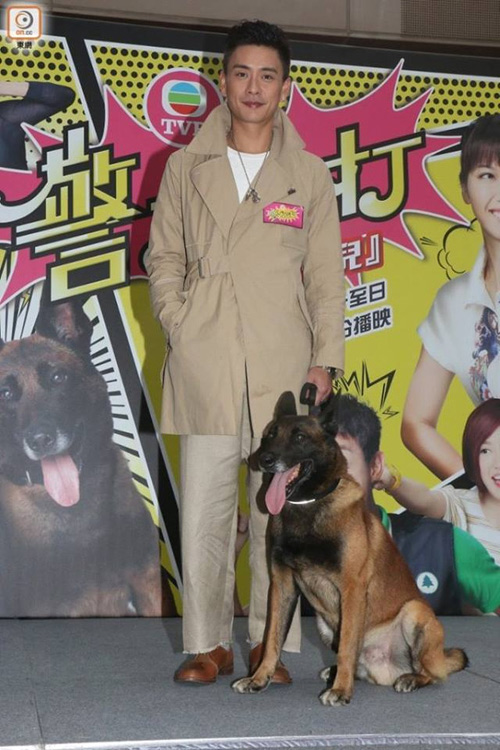 Mỹ nam Huỳnh Tông Trạch bất ngờ tô son đi sự kiện - 1