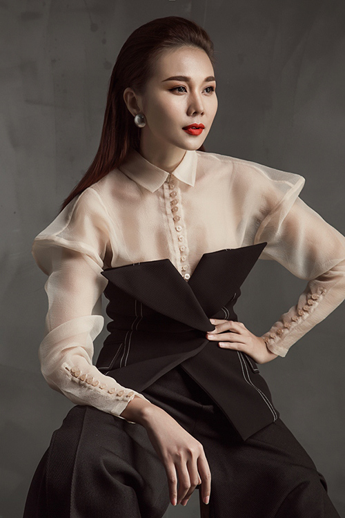 Thanh Hằng bất ngờ trở thành cô giáo - 4