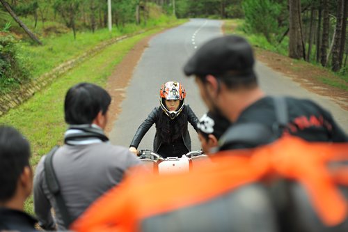Trương Ngọc Ánh tái ngộ đạo diễn Cường Ngô để làm quot;Truy sátquot; - 4