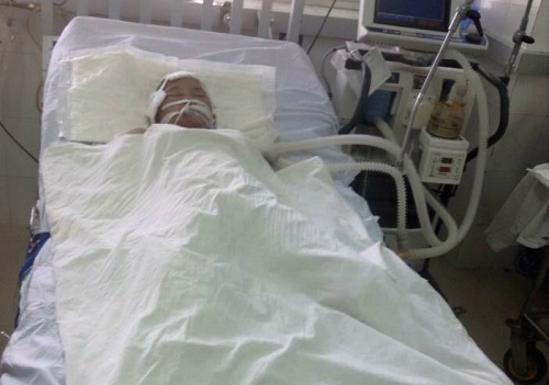Thương bé gái bị chấn thương sọ não 6 ngày chưa tỉnh - 1