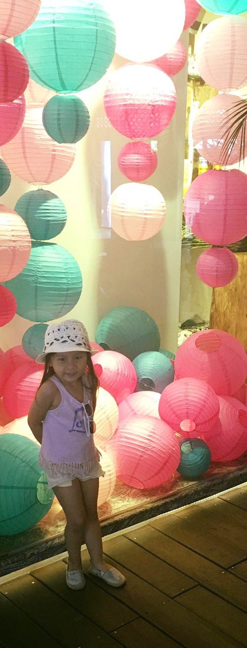 Con gái Hoàng Bách đẹp dịu dàng dưới ống kính của anh trai - 7