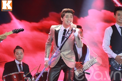 The Remix 2016: Hương Tràm bùng cháy, nhận quot;cơn mưaquot; điểm 10 - 9
