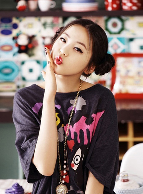 Cột tóc 2 bên giúp bạn trẻ ra chục tuổi - 10