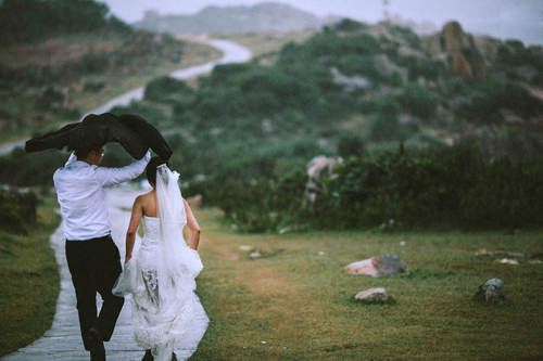 Ảnh cưới nơi “Hoa vàng cỏ xanh” của cặp đôi Việt Kiều - 11