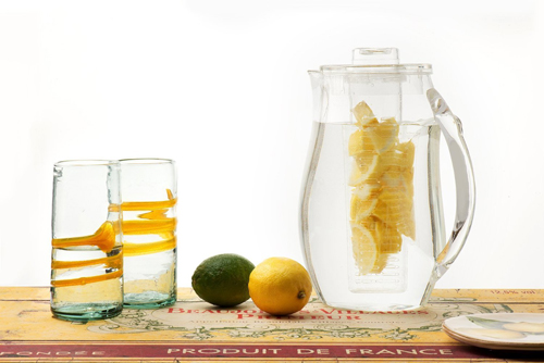 Muôn kiểu bình detox để đựng nước thải độc, giảm cân - 6