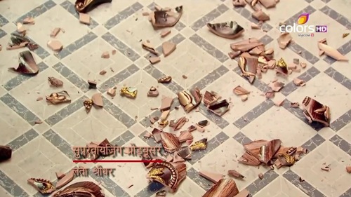 Em chồng quot;Cô dâu 8 tuổiquot; tự sát để níu kéo hôn phu quot;hụtquot; - 3