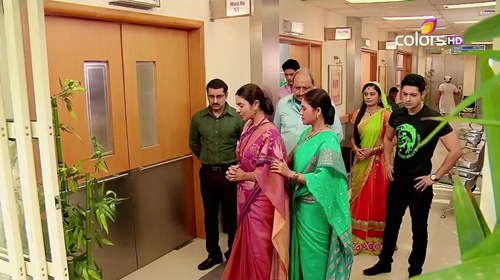 Em chồng quot;Cô dâu 8 tuổiquot; tự sát để níu kéo hôn phu quot;hụtquot; - 5