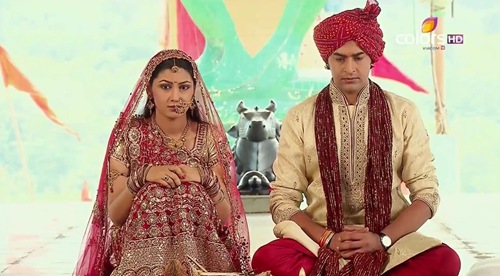 Em chồng quot;Cô dâu 8 tuổiquot; tự sát để níu kéo hôn phu quot;hụtquot; - 7