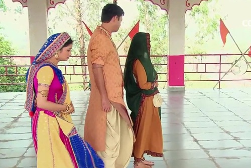 Em chồng quot;Cô dâu 8 tuổiquot; tự sát để níu kéo hôn phu quot;hụtquot; - 9