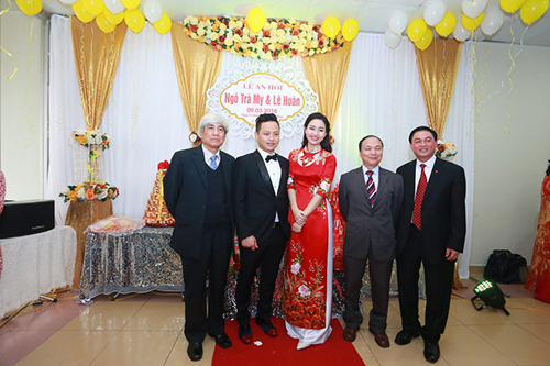 Chồng Á hậu Trà My đi xế sang đến hỏi vợ - 10