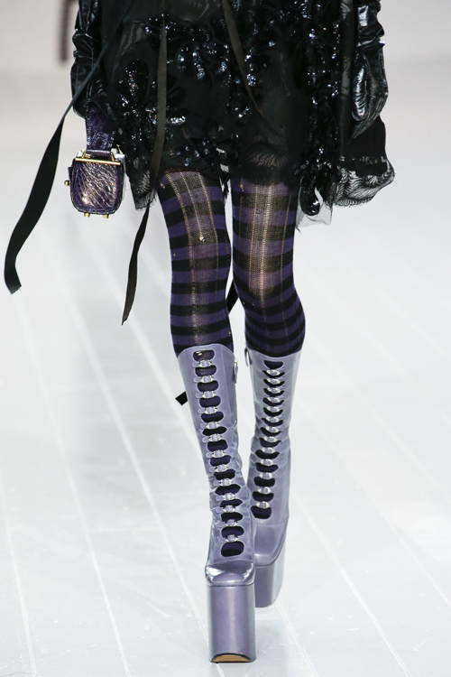 Những tuyệt phẩm giày boots từ sàn diễn thu đông 2016 - 4