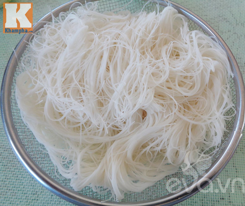 Bún xào tôm ngon miệng cho ngày mới - 3