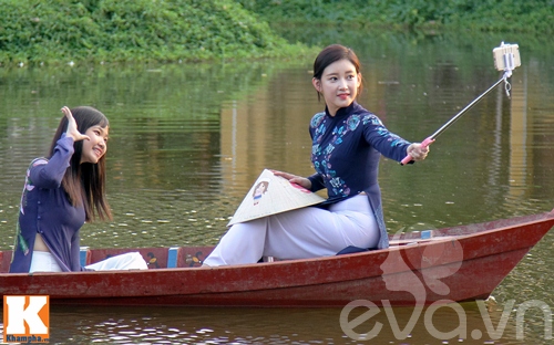 T-ara đẹp hút hồn khi diện áo dài truyền thống Việt Nam - 16