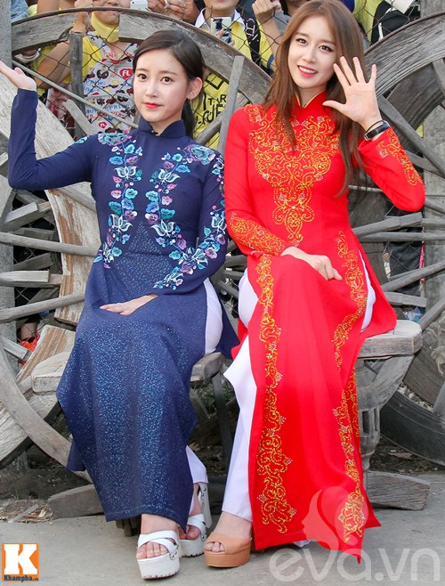 T-ara đẹp hút hồn khi diện áo dài truyền thống Việt Nam - 7