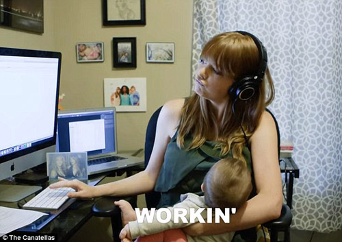 Clip mẹ trẻ xinh đẹp kéo áo cho con bú mọi nơi gây “sốt” - 4