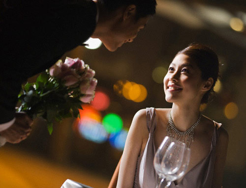 Muốn đàn bà đẹp, hãy khen họ - 1