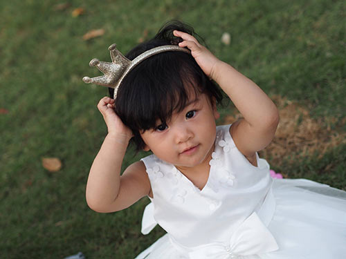 Phan Thị Lý làm tiệc thôi nôi ngọt ngào cho con gái - 11