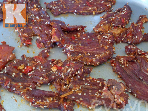 Thịt bò khô tẩm sả ớt cho chàng nhâm nhi - 6