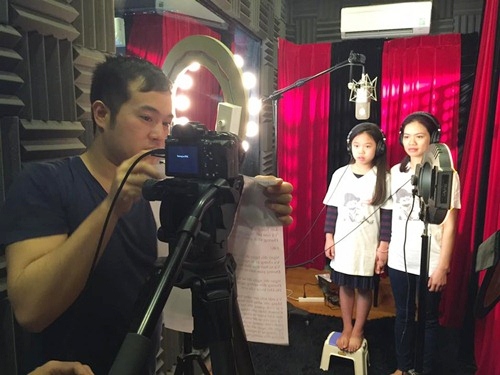 Vợ con vượt nỗi đau, đi thu âm ca khúc của Trần Lập - 2