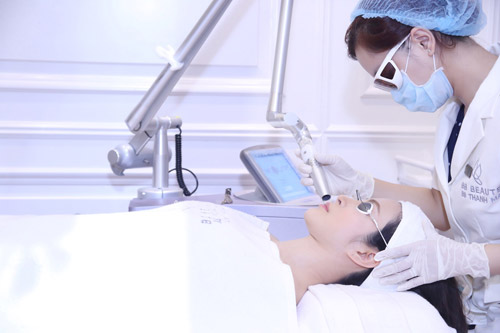 4 nguyên tắc ‘vàng’ đẩy lùi nám, tàn nhang cần phải nhớ - 2
