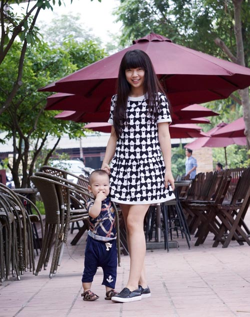 Bà mẹ 2 con trẻ như gái đôi mươi - 1
